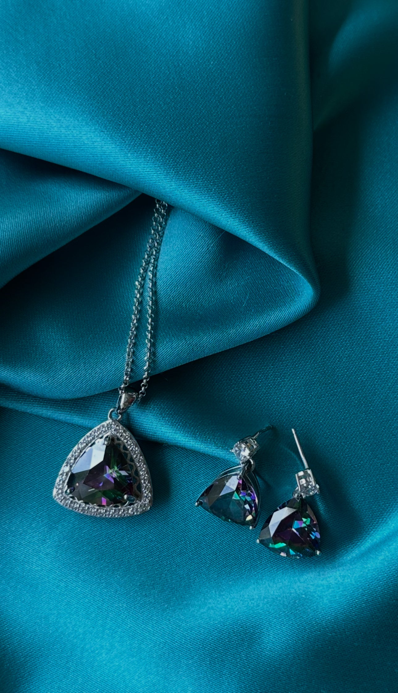 Mystic Topaz - Earring & Pendant Set
